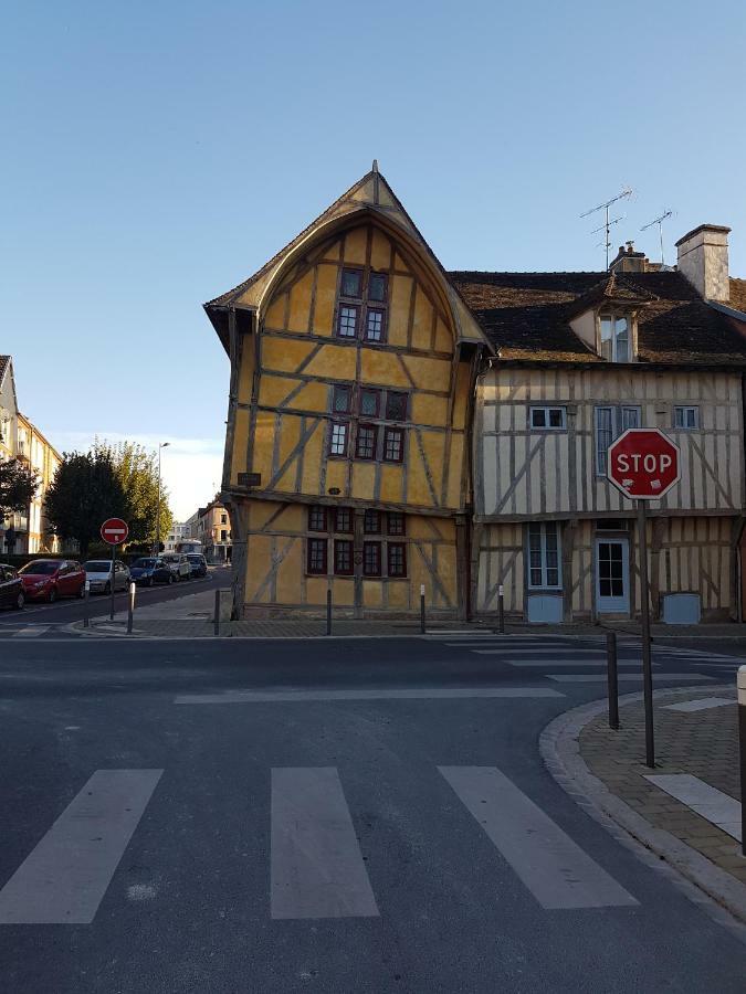 Appartement Du Vieux Troyes Exterior foto