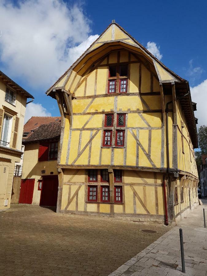 Appartement Du Vieux Troyes Exterior foto