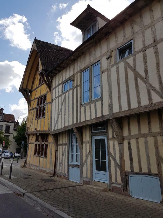 Appartement Du Vieux Troyes Exterior foto